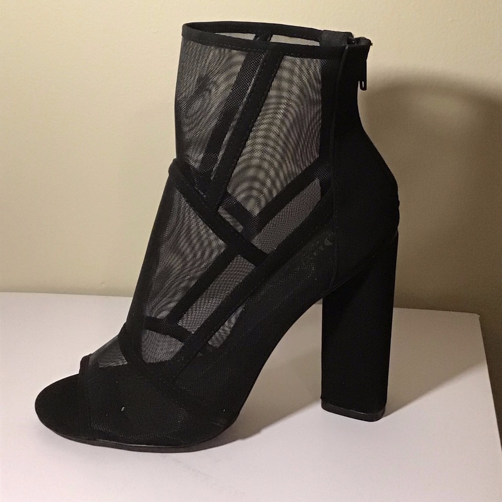 Mesh ankle boot. - Picture 6 of 7